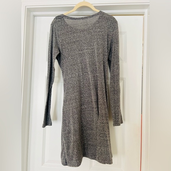 Like new Aerie size medium light tunic top in gray - Picture 2 of 4